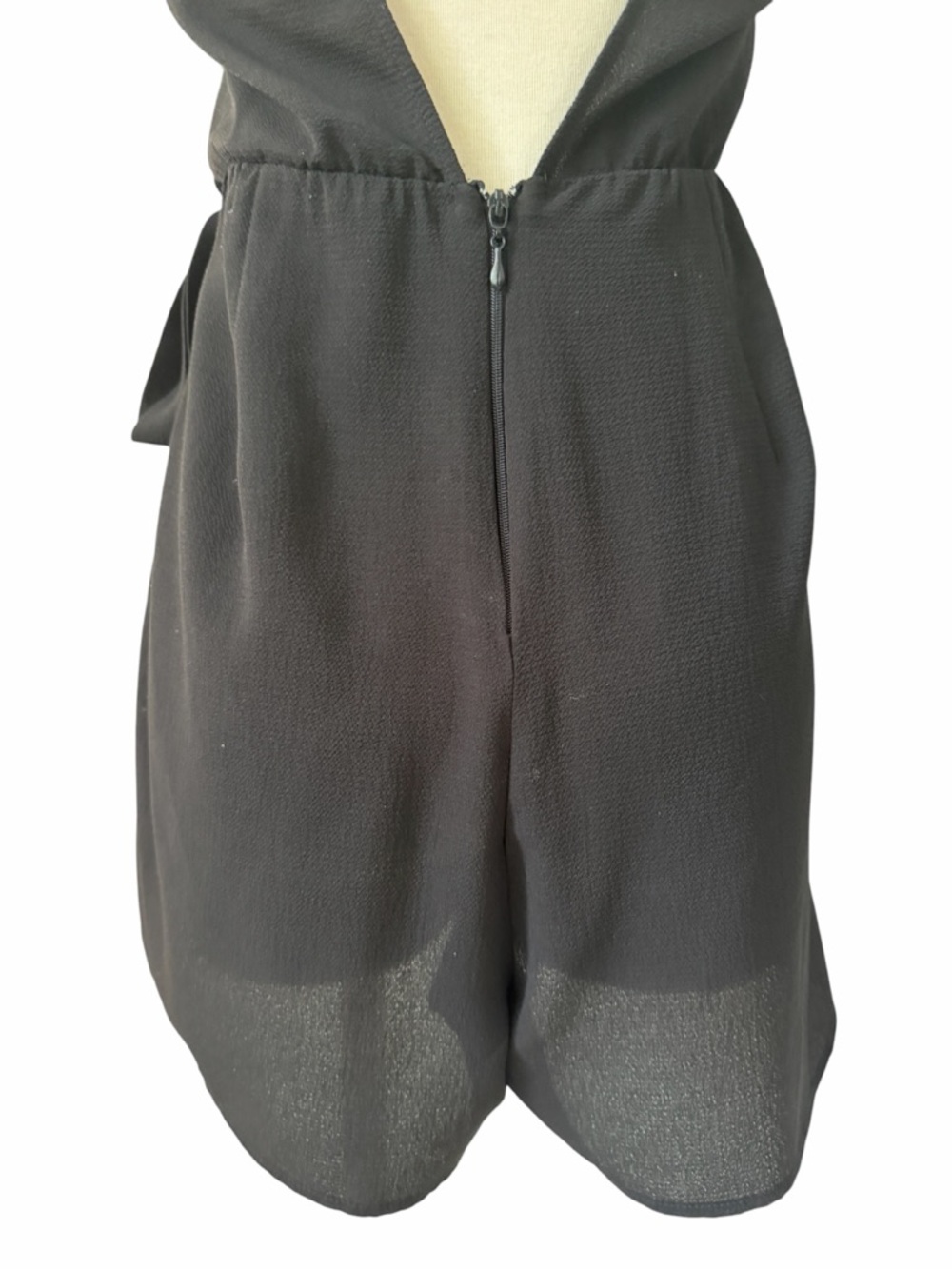 Show Me Your Mumu Black Wrap Romper with Tie & Shoulder Flutter Sleeve Sz M - Picture 13 of 14